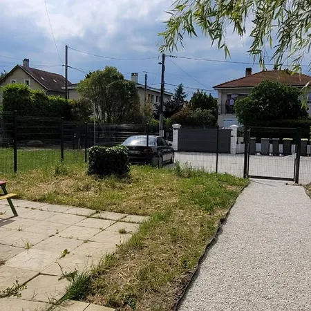 Bonheur Des Pres, T2 Jardin, Parking Apartment Chaponost Exterior photo