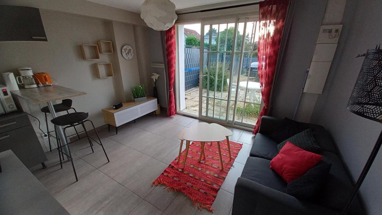 Bonheur Des Pres, T2 Jardin, Parking Apartment Chaponost